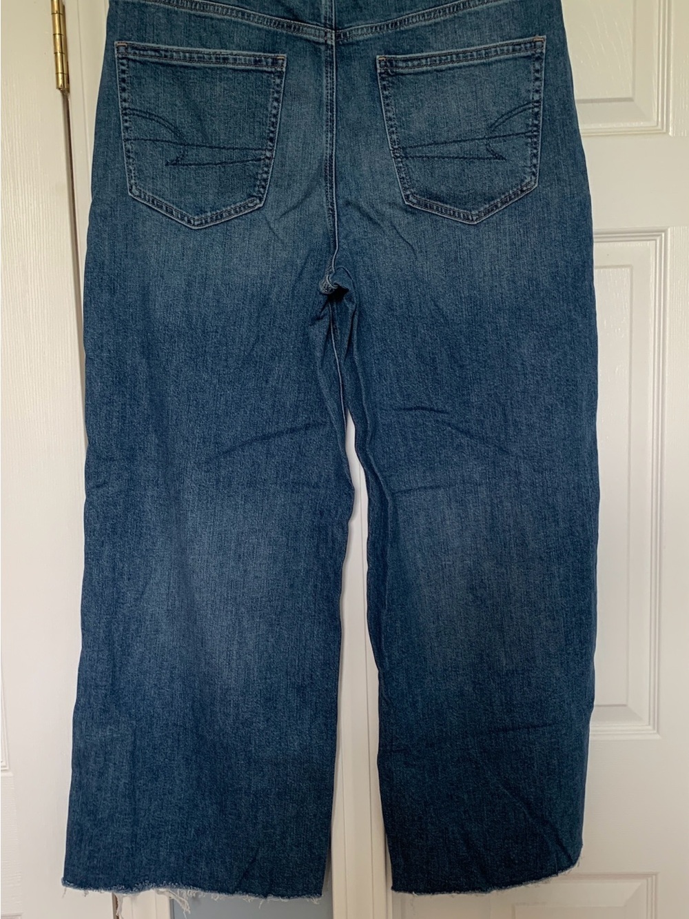 🌺AMERICAN EAGLE HIGH WAIST JEANS🌺 - Picture 4 of 15